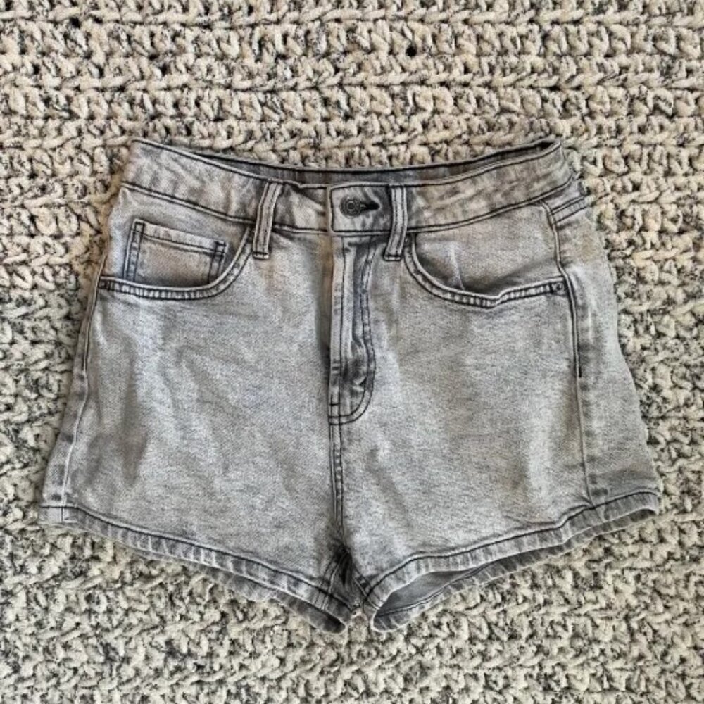Size 4 Acid Wash High-Rise Denim Mom Shorts
